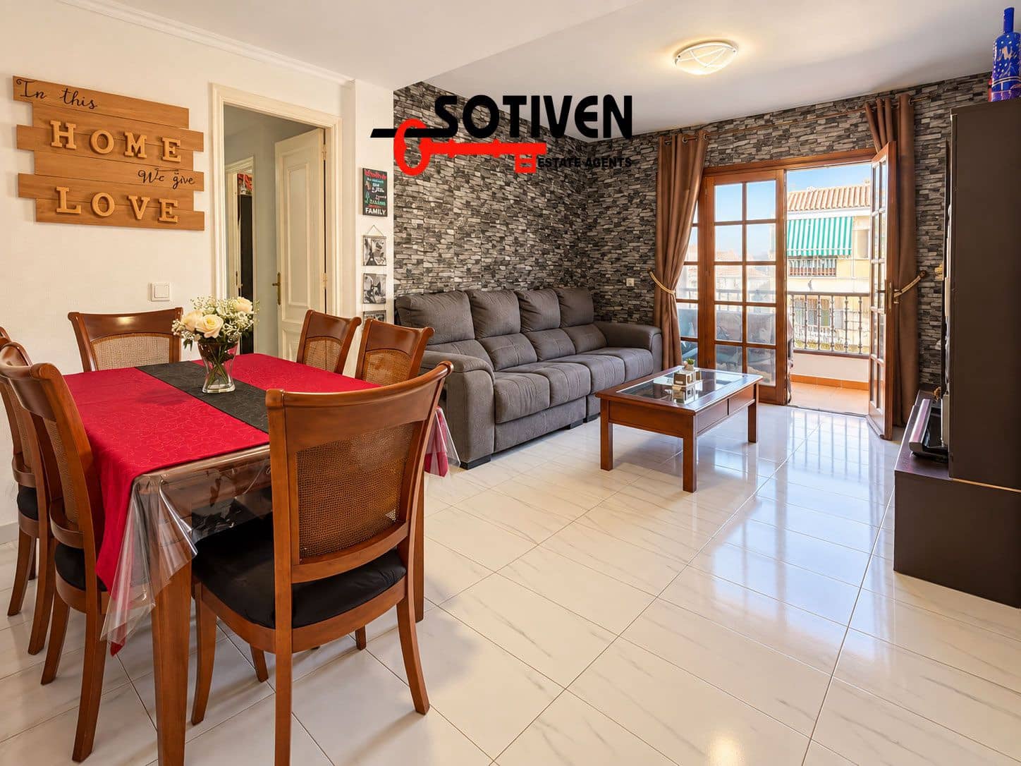 4 bedroom Apartment for sale in Adeje - € 298,000 (Ref: 10161061)