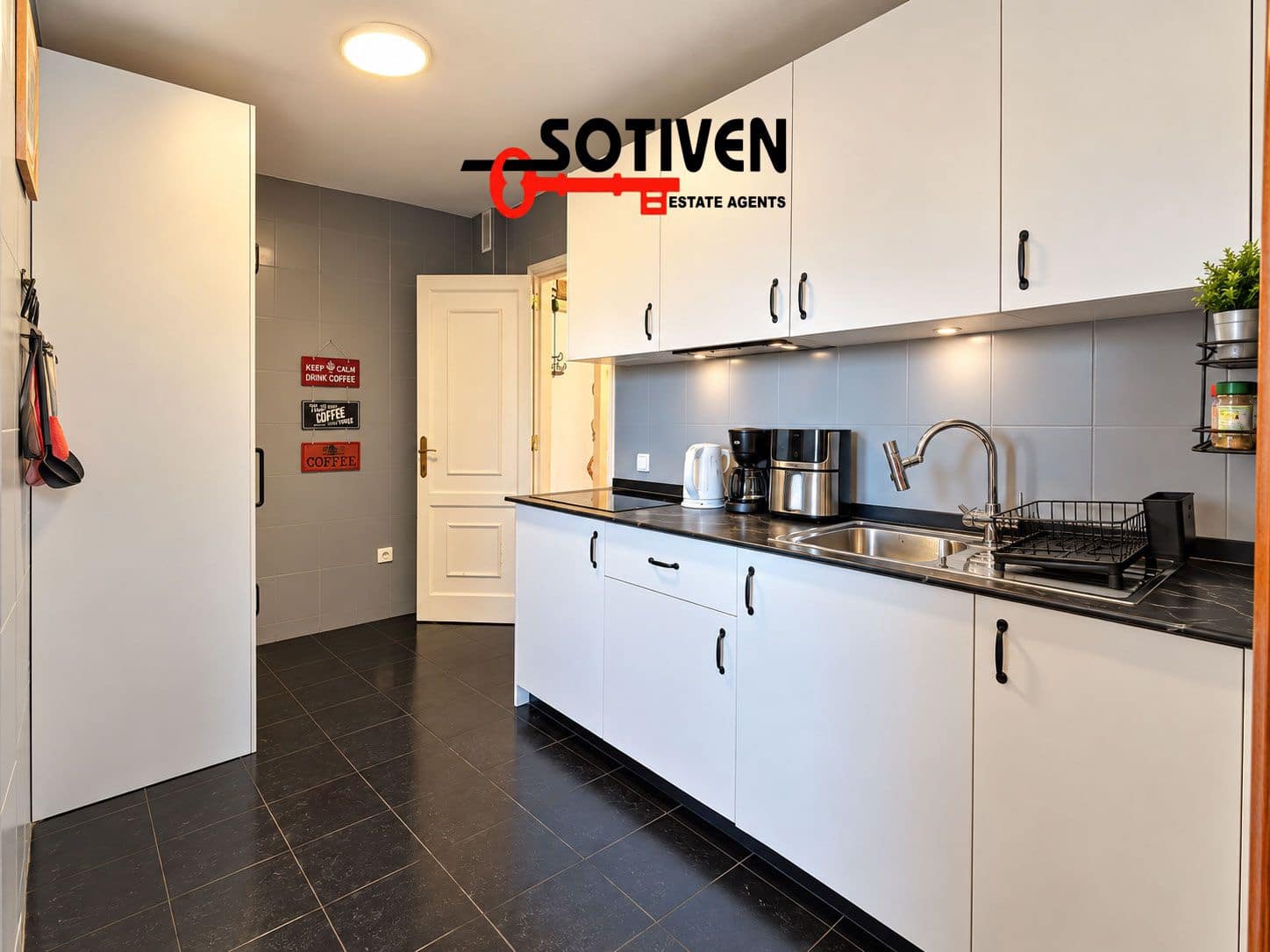 4 bedroom Apartment for sale in Adeje - € 298,000 (Ref: 10161061)