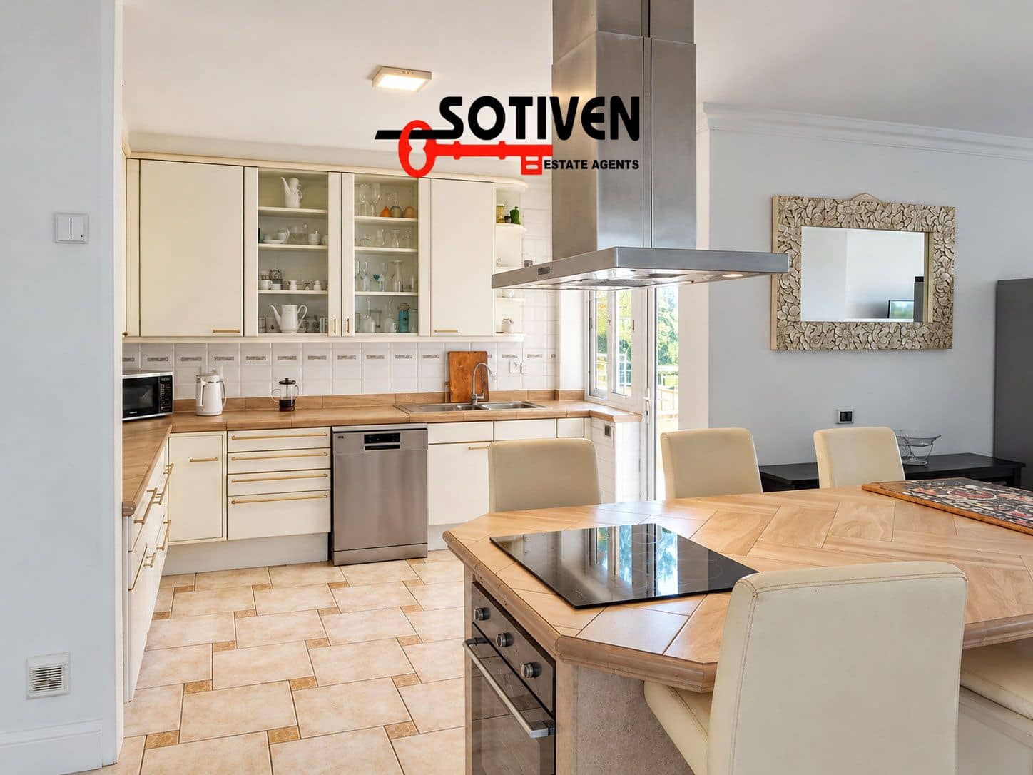 5 bedroom Villa for sale in Valle de San Lorenzo with pool garage - € 895,000 (Ref: 10168269)