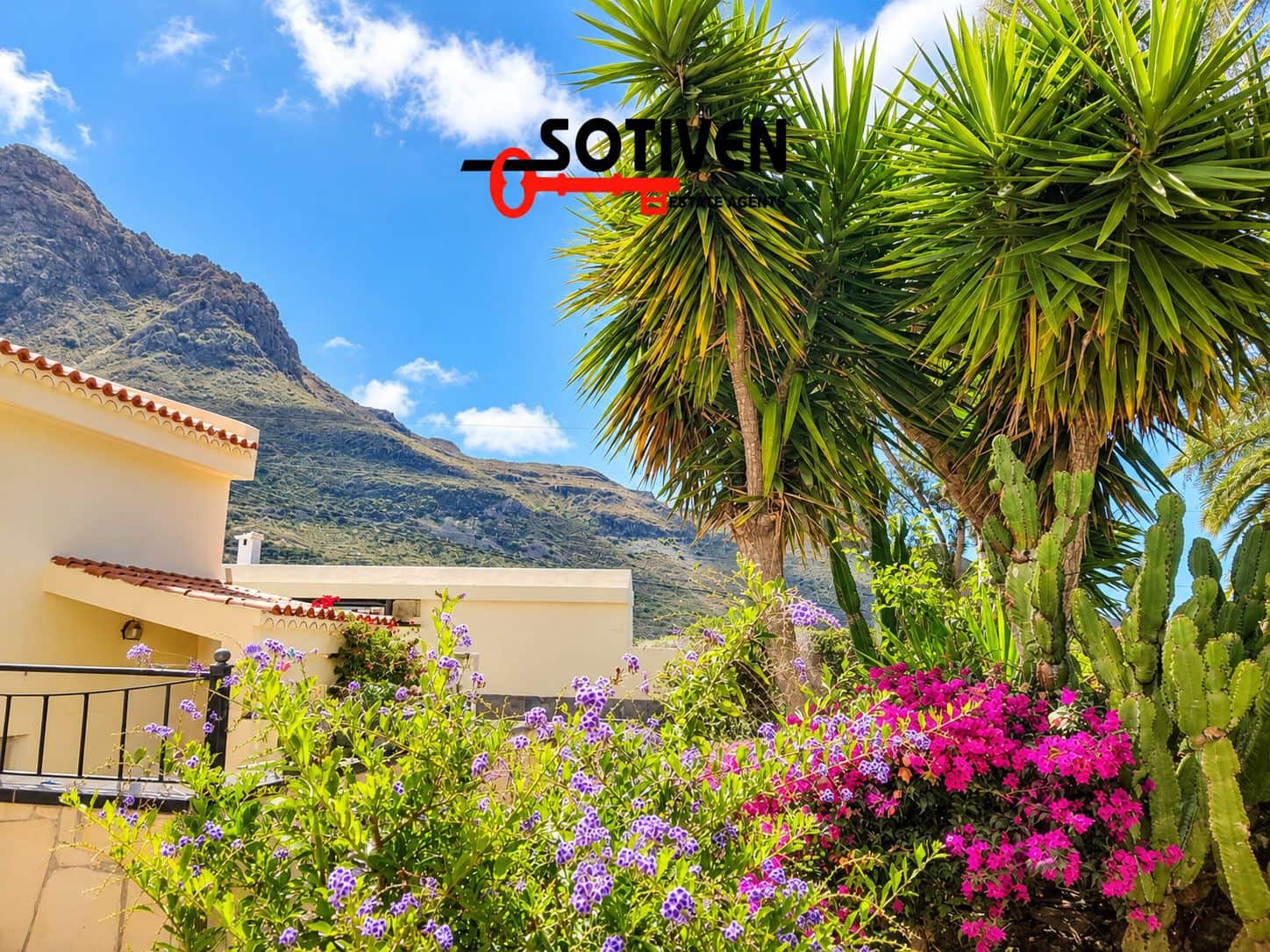 5 bedroom Villa for sale in Valle de San Lorenzo with pool garage - € 895,000 (Ref: 10168269)