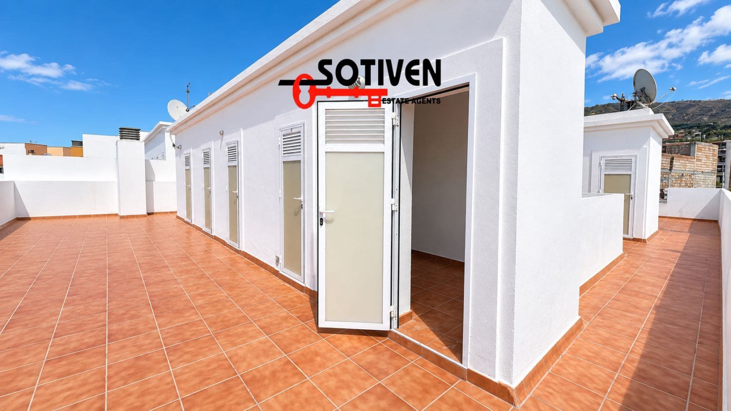 2 Zimmer Apartment zu verkaufen in Puerto Santiago mit Garage - 239.000 € (Ref: 10168270)