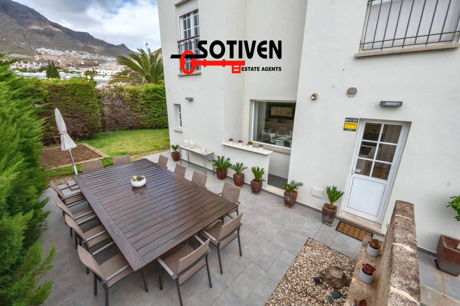 4 soverom Villa til salgs i El Madronal med svømmebasseng garasje - € 1 599 000 (Ref: 10168271)