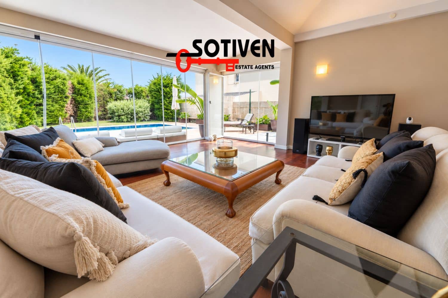 4 soverom Villa til salgs i El Madronal med svømmebasseng garasje - € 1 599 000 (Ref: 10168271)