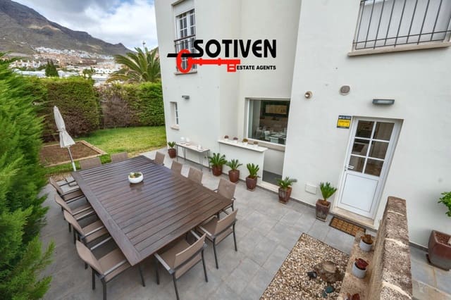 4 soverom Villa til salgs i El Madroñal, Adeje med svømmebasseng garasje - € 1 599 000 (Ref: 10168271)