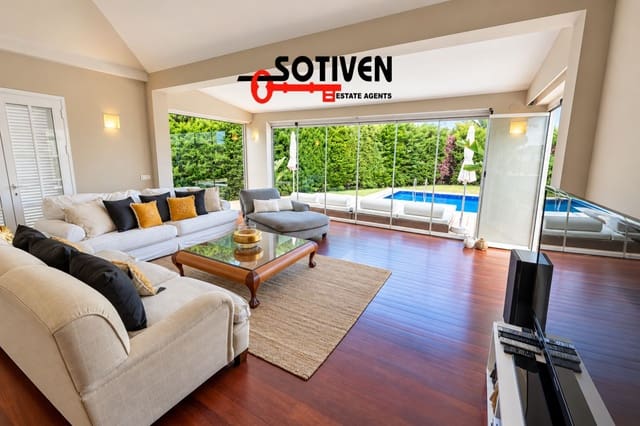 4 soverom Villa til salgs i El Madroñal, Adeje med svømmebasseng garasje - € 1 599 000 (Ref: 10168271)