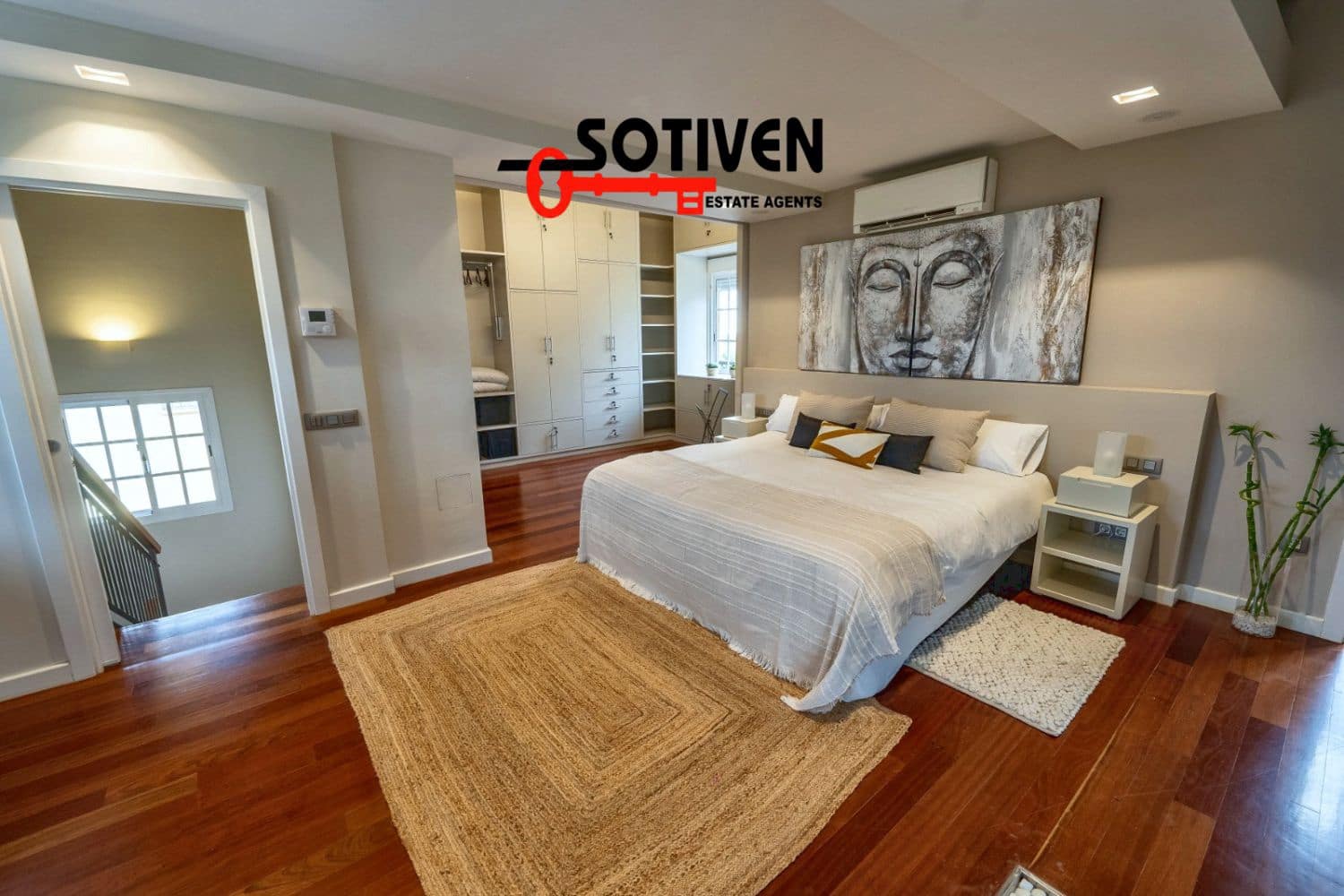 4 soverom Villa til salgs i El Madronal med svømmebasseng garasje - € 1 599 000 (Ref: 10168271)
