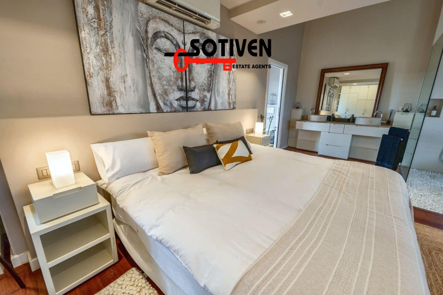 4 soverom Villa til salgs i El Madronal med svømmebasseng garasje - € 1 599 000 (Ref: 10168271)