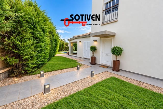 4 soverom Villa til salgs i El Madroñal, Adeje med svømmebasseng garasje - € 1 599 000 (Ref: 10168271)