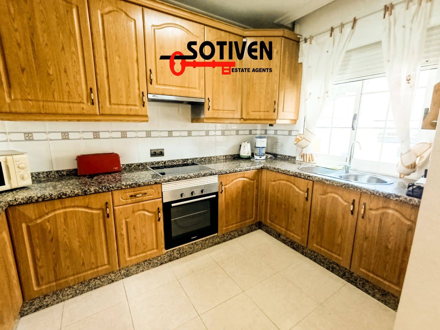 2 slaapkamer Appartement te huur in Torviscas met zwembad - € 1.600 (Ref: 10182663)