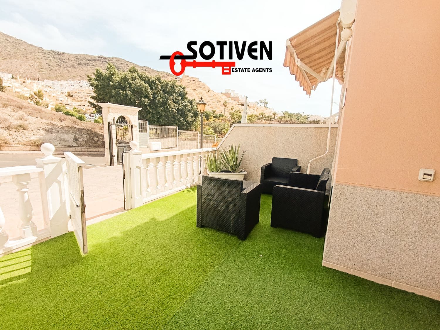 2 slaapkamer Appartement te huur in Torviscas met zwembad - € 1.600 (Ref: 10182663)