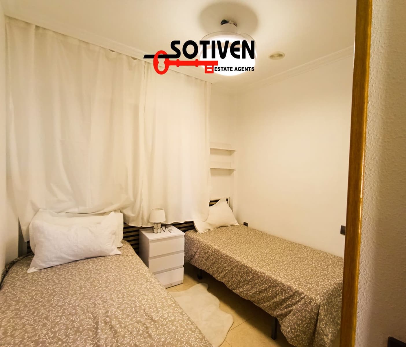 2 slaapkamer Appartement te huur in Torviscas met zwembad - € 1.600 (Ref: 10182663)