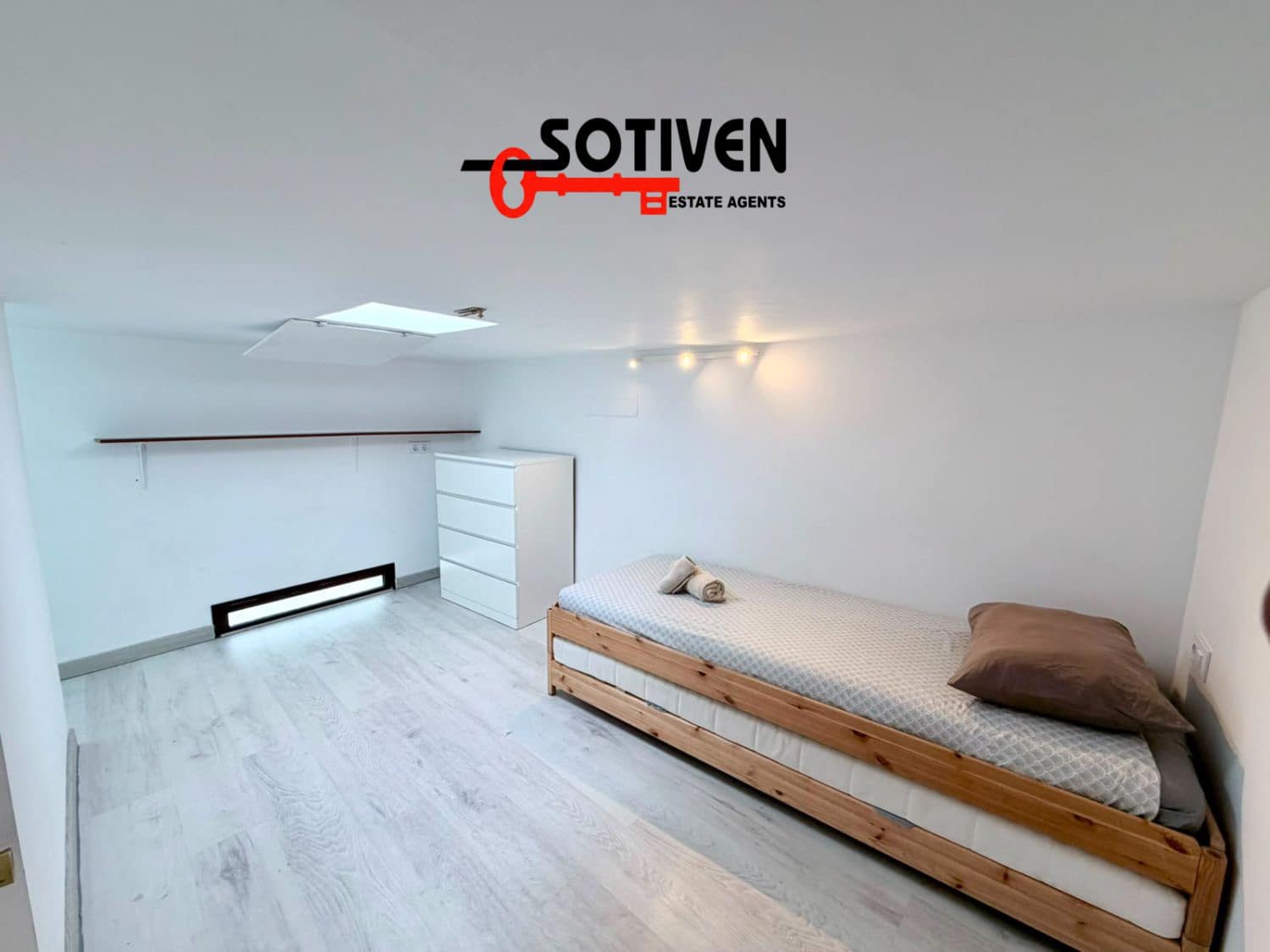 2 camera da letto Appartamento da affittare in Torviscas con piscina - 1.800 € (Rif: 10184326)