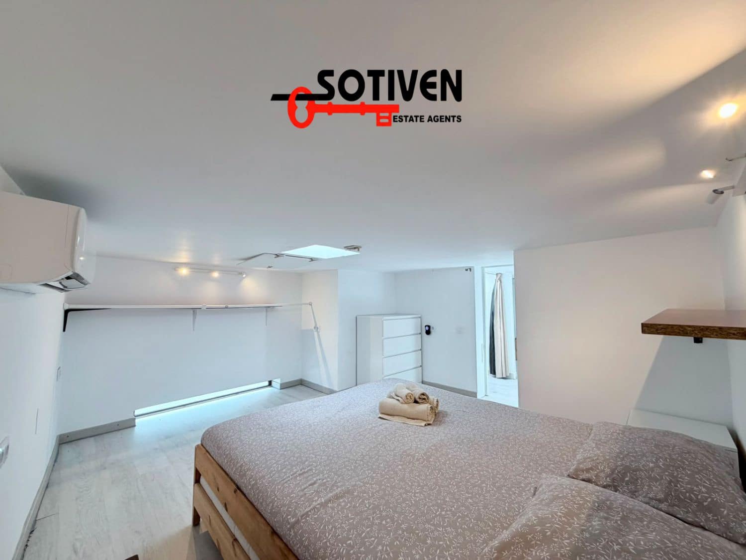 2 camera da letto Appartamento da affittare in Torviscas con piscina - 1.800 € (Rif: 10184326)