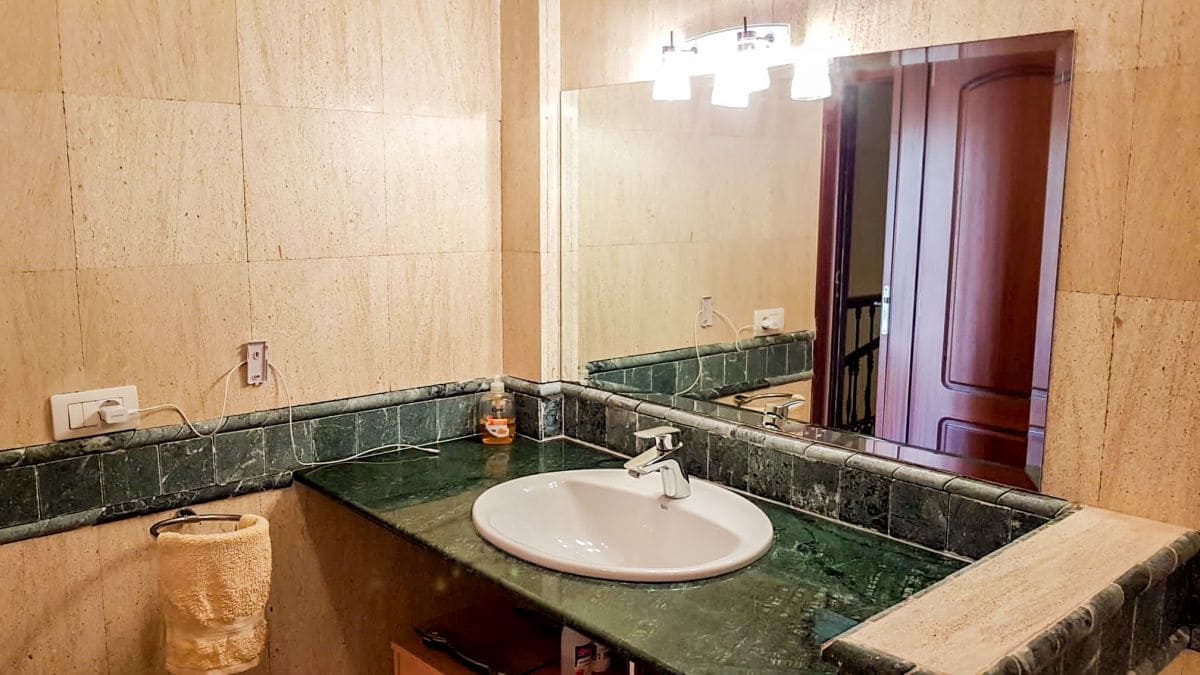 2 sovrum Villa till salu i Costa Adeje med garage - 1 150 000 € (Ref: 5983560)