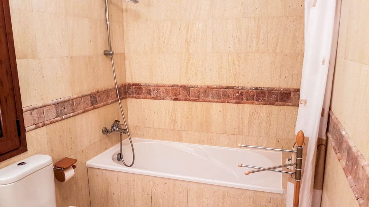 2 sovrum Villa till salu i Costa Adeje med garage - 1 150 000 € (Ref: 5983560)