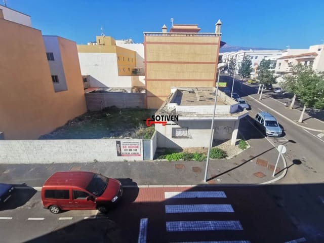 Terrain à Bâtir à vendre à San Isidro de Abona, Granadilla de Abona - 249 000 € (Ref: 6637244)