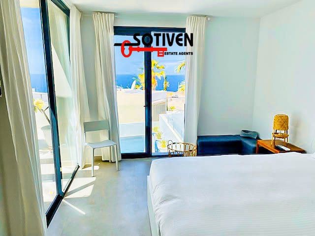 3 soverom Villa til salgs i La Caleta Adeje - € 1 395 000 (Ref: 6951351)