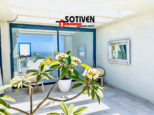 3 soverom Villa til salgs i La Caleta Adeje - € 1 395 000 (Ref: 6951351)