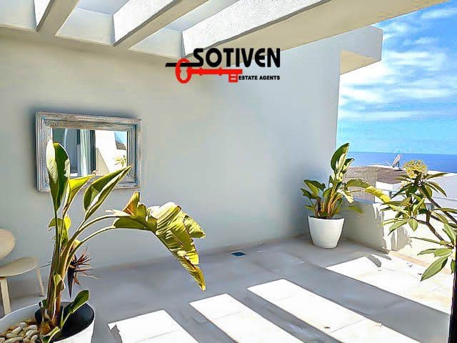 3 soverom Villa til salgs i La Caleta Adeje, Adeje - € 1 395 000 (Ref: 6951351)