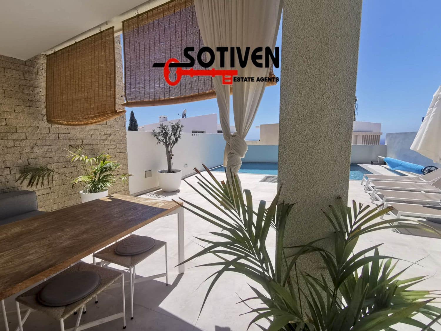 3 soverom Villa til salgs i La Caleta Adeje - € 1 395 000 (Ref: 6951351)