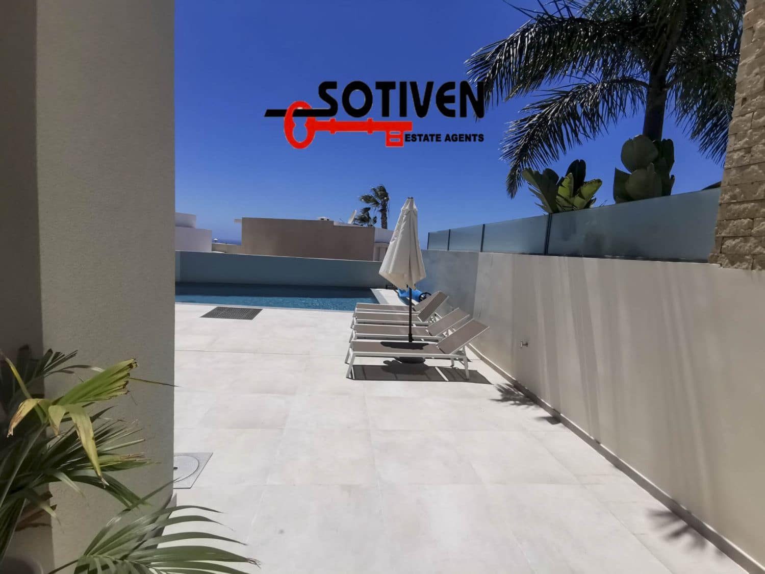 3 soverom Villa til salgs i La Caleta Adeje - € 1 395 000 (Ref: 6951351)