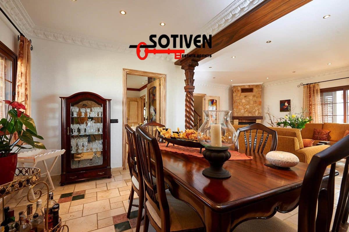 4 soveværelse Villa til salg i Torviscas med garage - € 1.595.000 (Ref: 7364954)