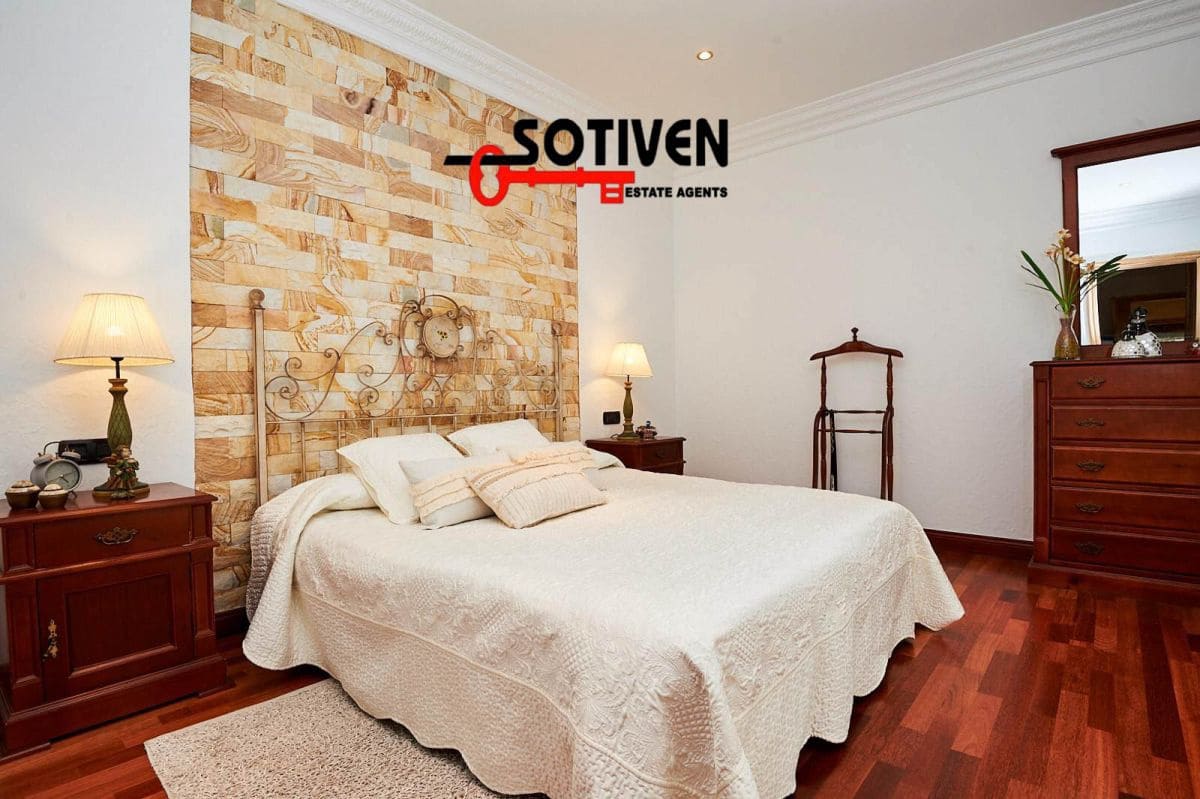 4 soveværelse Villa til salg i Torviscas med garage - € 1.595.000 (Ref: 7364954)