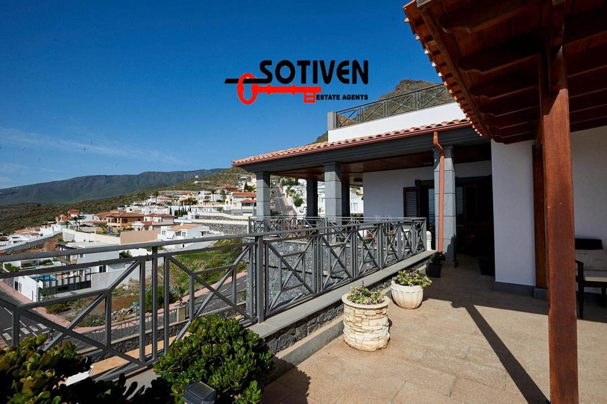 4 soveværelse Villa til salg i Torviscas med garage - € 1.595.000 (Ref: 7364954)