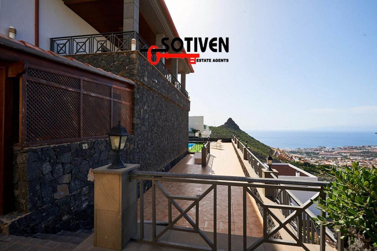 4 soveværelse Villa til salg i Torviscas med garage - € 1.595.000 (Ref: 7364954)