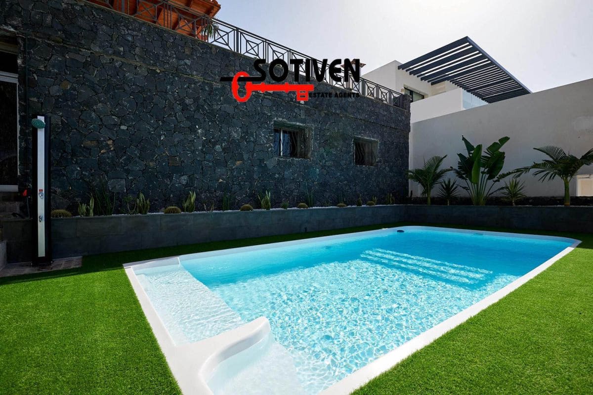 4 soveværelse Villa til salg i Torviscas med garage - € 1.595.000 (Ref: 7364954)