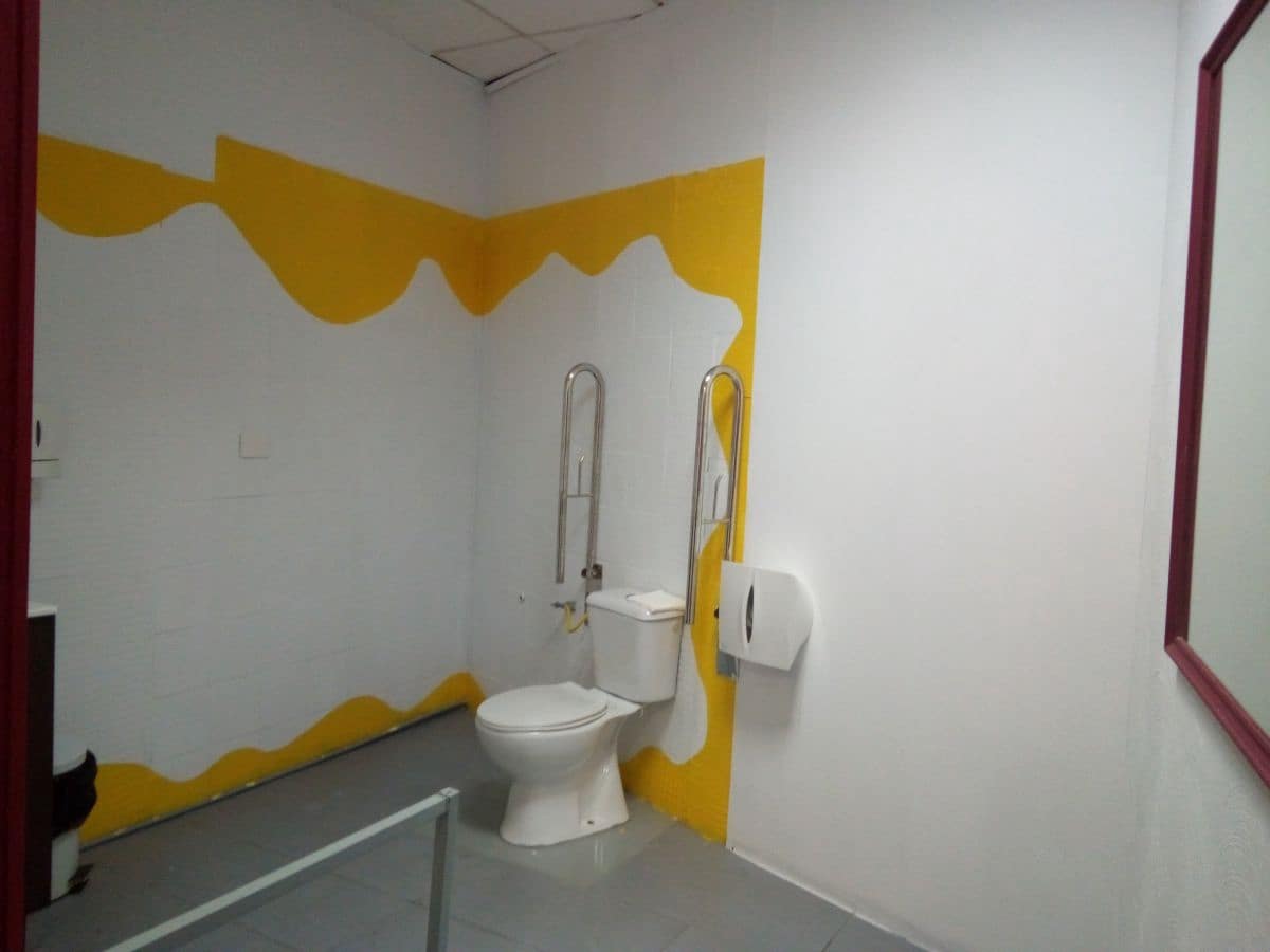 Kaupallinen myytävänä paikassa Adeje - 190 000 € (Ref: 7731838)