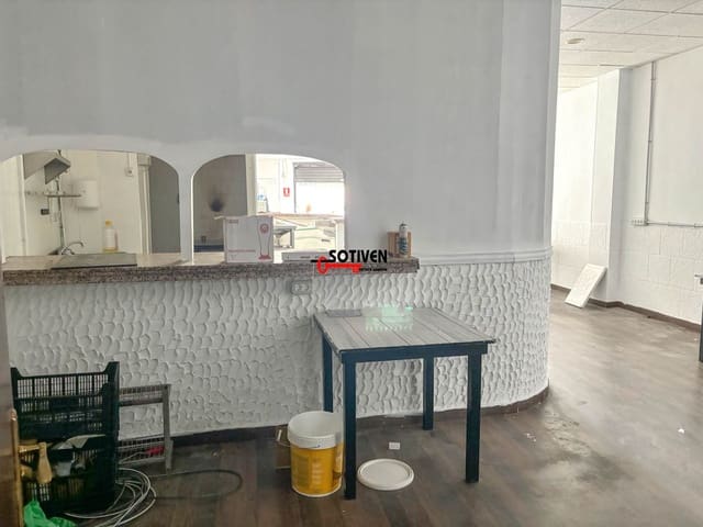 Erhverv til salg i Adeje - € 190.000 (Ref: 7731838)