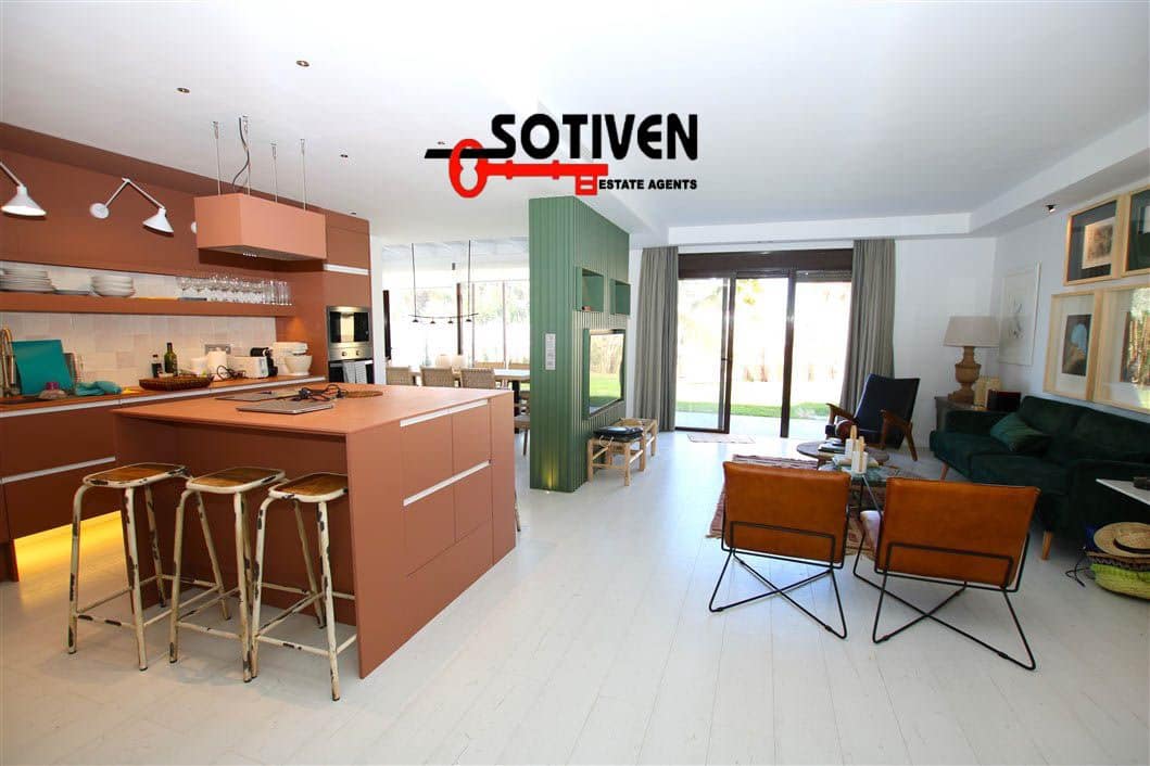 3 soveværelse Villa til salg i Amarilla Golf med garage - € 1.240.000 (Ref: 7877558)
