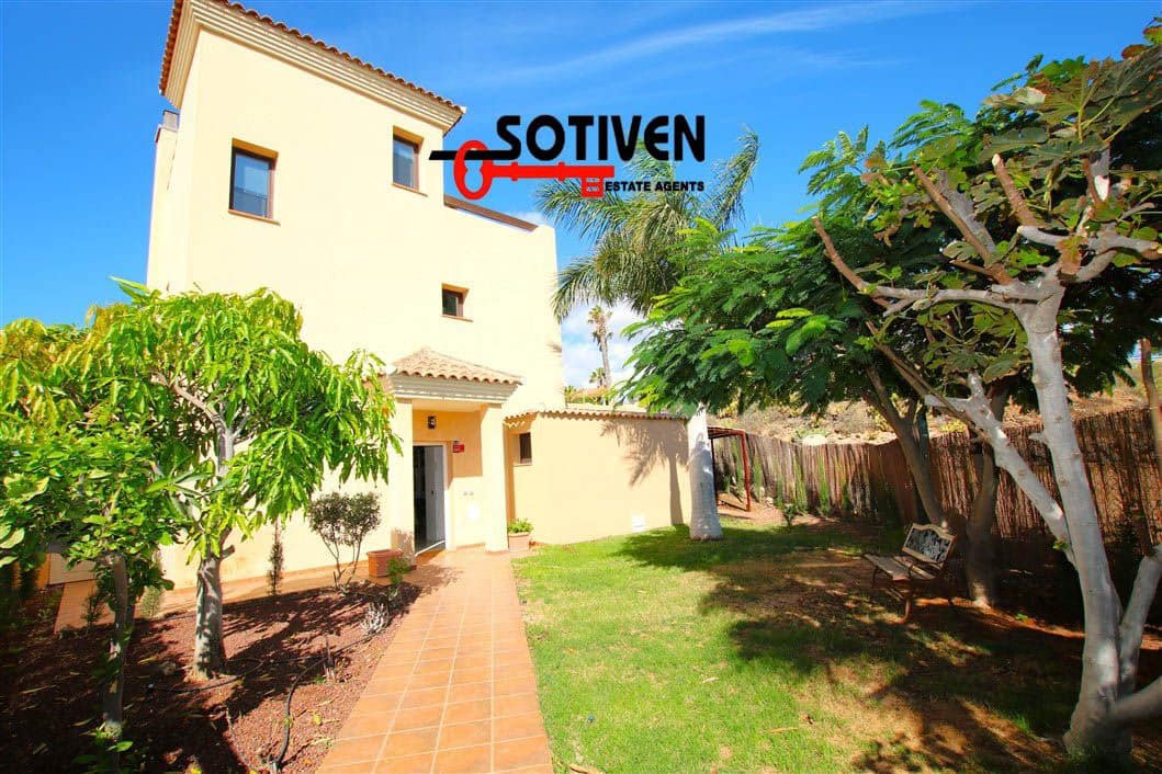 3 soveværelse Villa til salg i Amarilla Golf med garage - € 1.240.000 (Ref: 7877558)