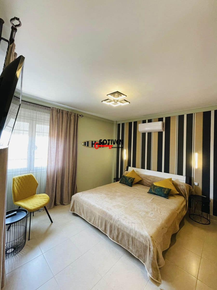 4 soveværelse Villa til leje i Los Cristianos med garage - € 5.500 (Ref: 8047851)