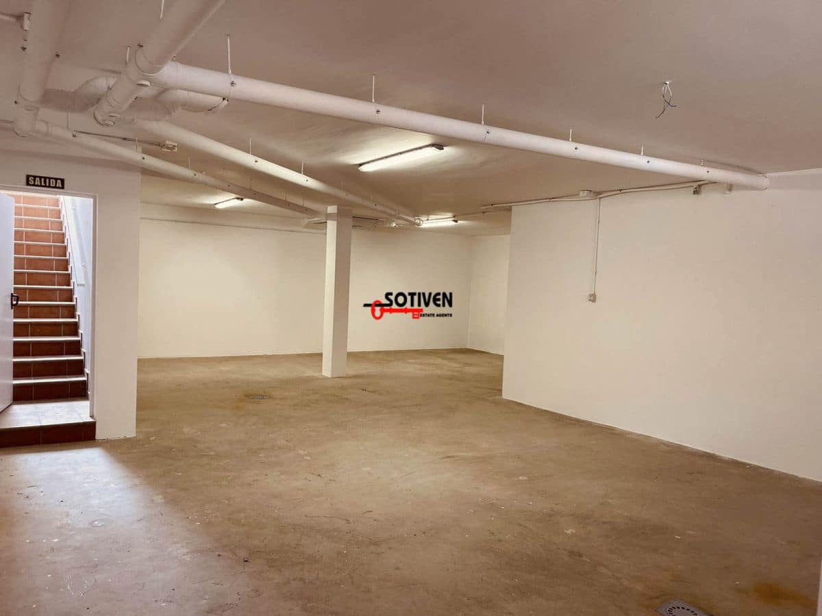 4 soveværelse Villa til leje i Los Cristianos med garage - € 5.500 (Ref: 8047851)