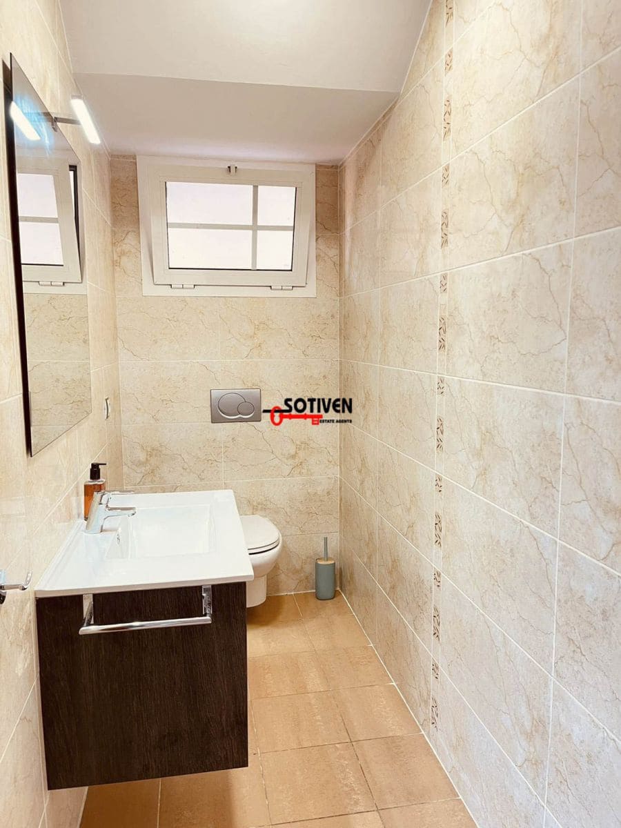 4 soveværelse Villa til leje i Los Cristianos med garage - € 5.500 (Ref: 8047851)