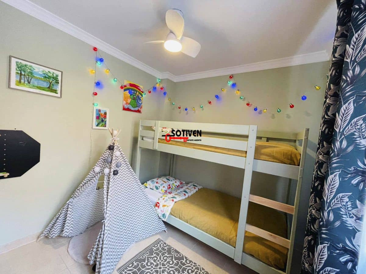 4 soveværelse Villa til leje i Los Cristianos med garage - € 5.500 (Ref: 8047851)