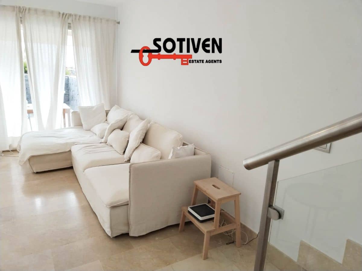 2 soveværelse Rækkehus til leje i Amarilla Golf med garage - € 2.700 (Ref: 8297758)