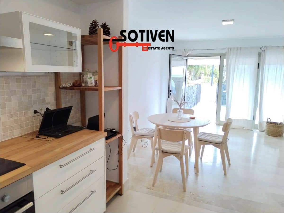 2 soveværelse Rækkehus til leje i Amarilla Golf med garage - € 2.700 (Ref: 8297758)