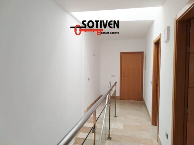 2 slaapkamer Rijtjeshuis te huur in Amarilla Golf, San Miguel de Abona met garage - € 2.700 (Ref: 8297758)