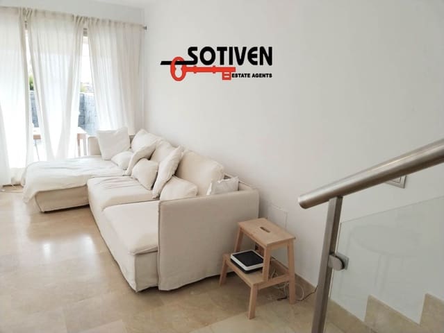 2 slaapkamer Rijtjeshuis te huur in Amarilla Golf, San Miguel de Abona met garage - € 2.700 (Ref: 8297758)