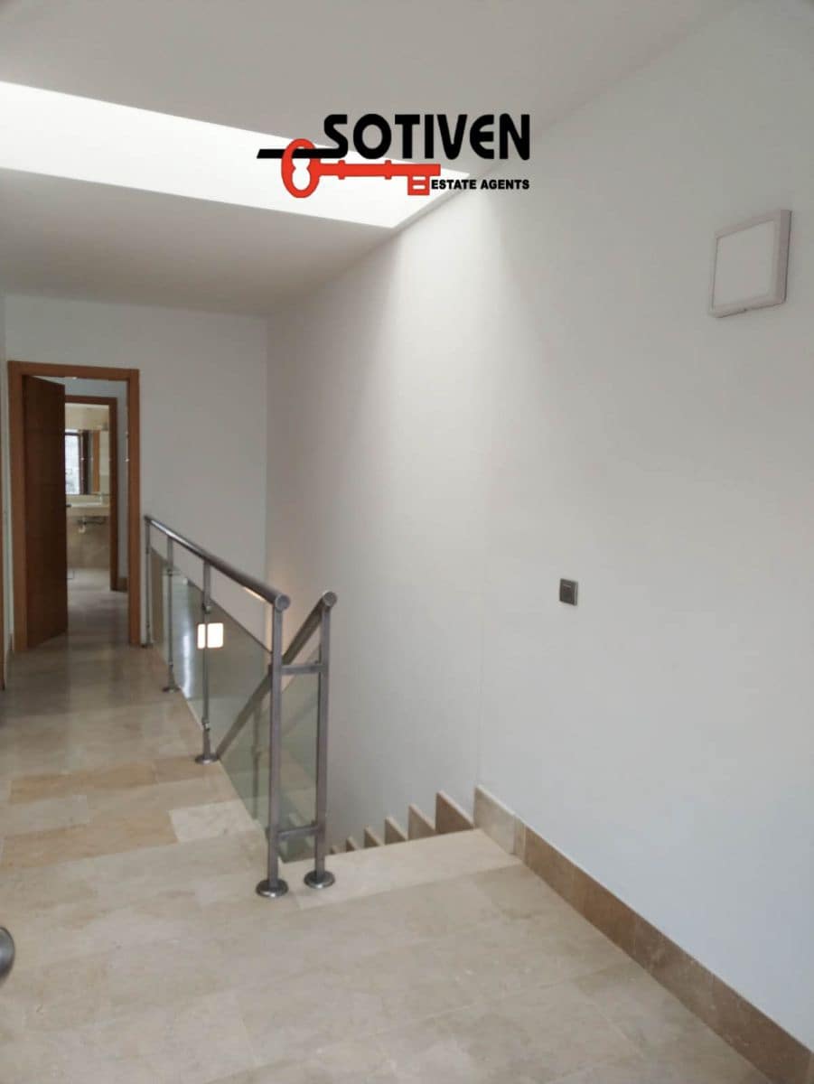 2 soveværelse Rækkehus til leje i Amarilla Golf med garage - € 2.700 (Ref: 8297758)