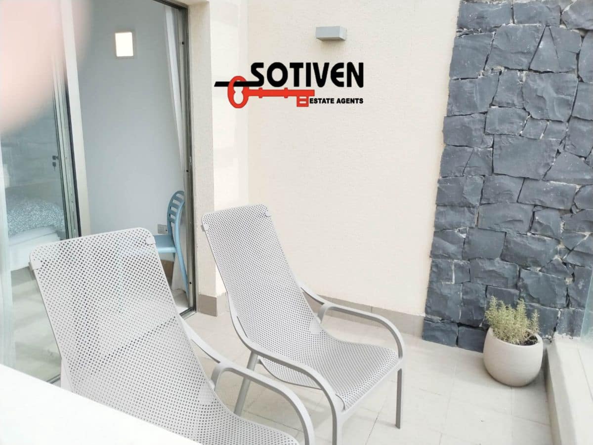 2 soveværelse Rækkehus til leje i Amarilla Golf med garage - € 2.700 (Ref: 8297758)