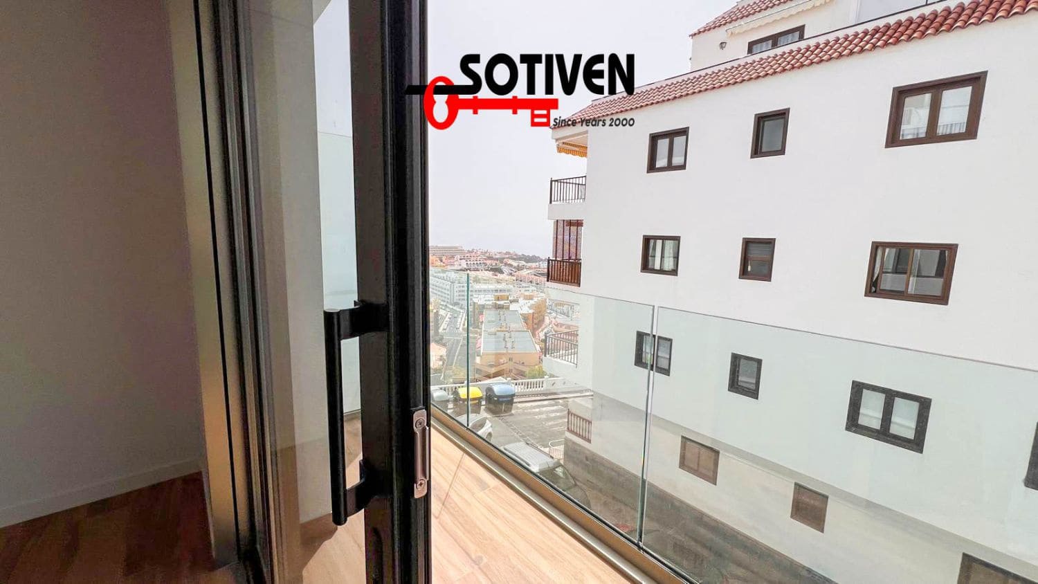 2 soveværelse Lejlighed til salg i Puerto Santiago med garage - € 345.000 (Ref: 8324427)