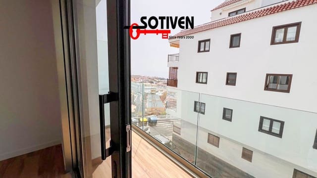 2 makuuhuone Huoneisto myytävänä paikassa Puerto Santiago, Santiago del Teide mukana 
autotalli - 345 000 € (Ref: 8324427)