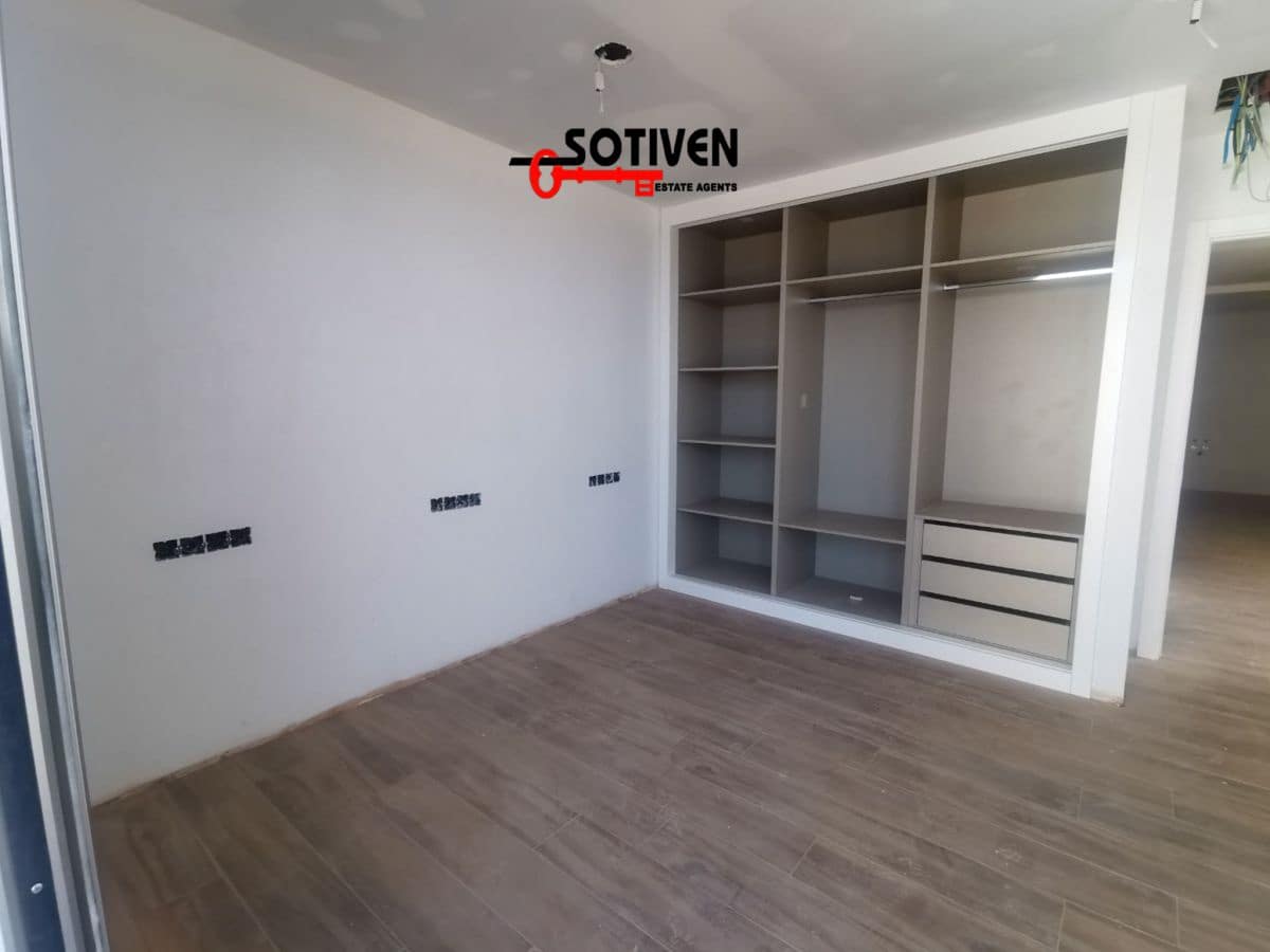 2 soveværelse Lejlighed til salg i Puerto Santiago med garage - € 475.000 (Ref: 8533712)