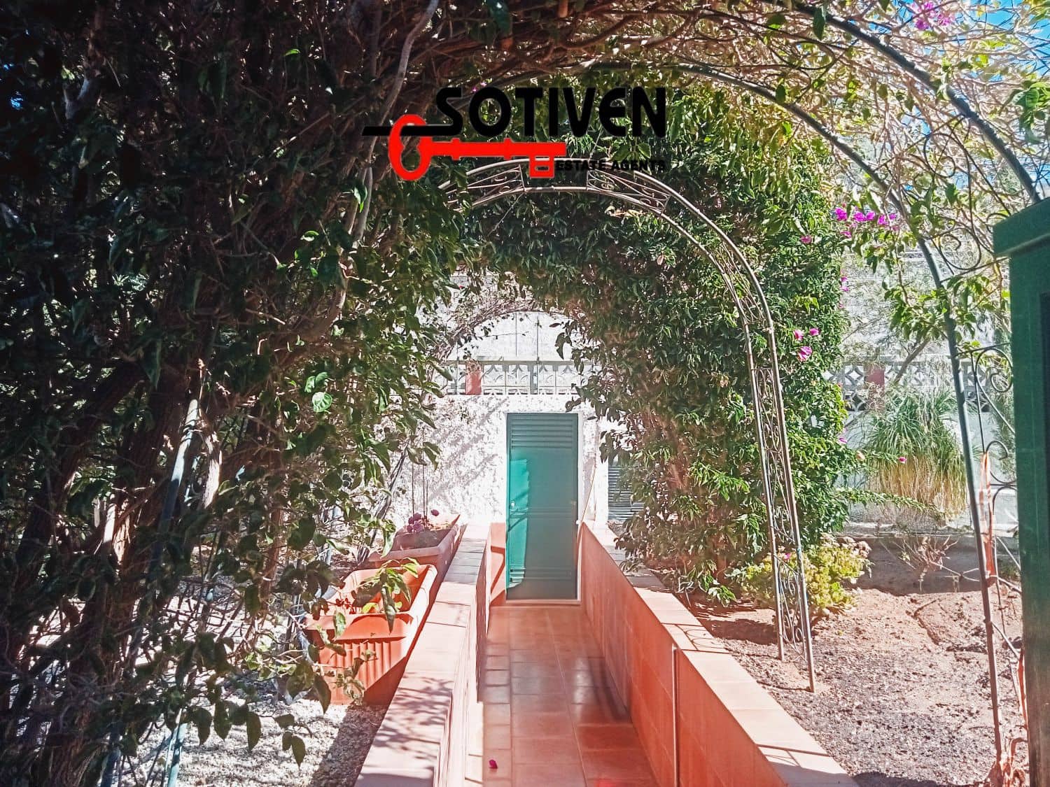 5 soveværelse Finca/Landehus til salg i Guia de Isora - € 1.549.000 (Ref: 8721833)