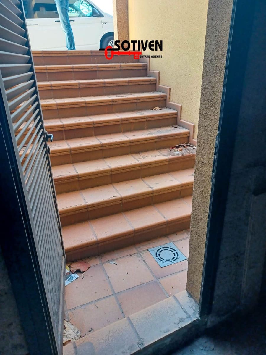 Garage til salg i El Medano - € 16.700 (Ref: 8723648)