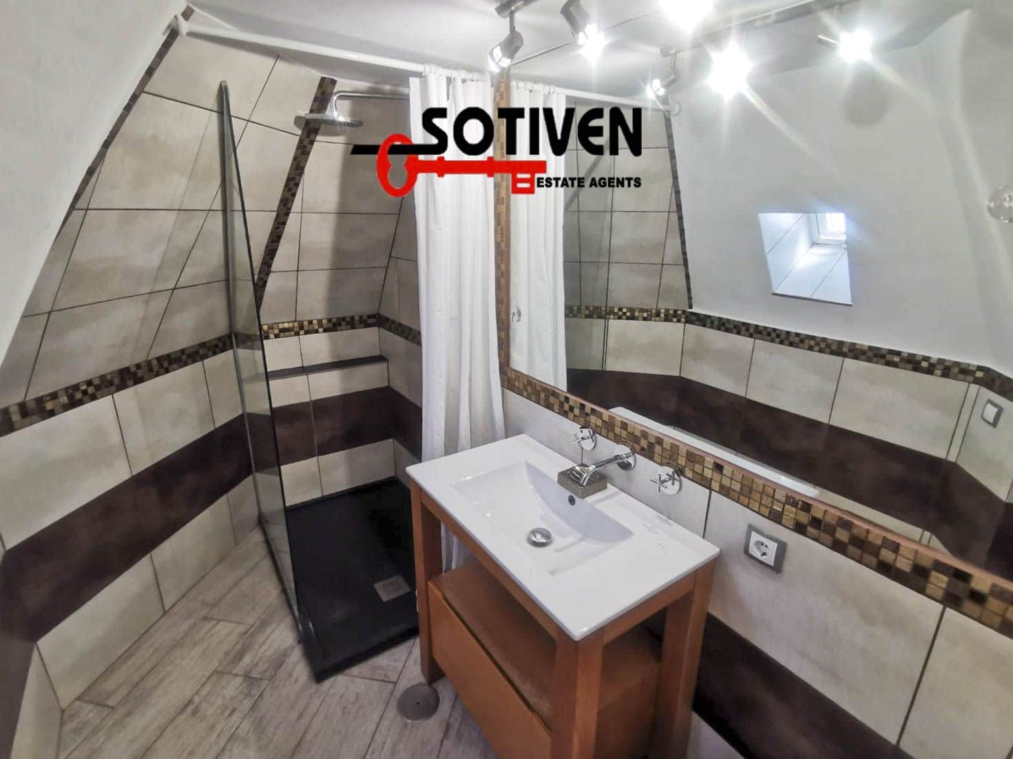 2 soveværelse Lejlighed til salg i Playa Paraiso - € 430.500 (Ref: 8757313)